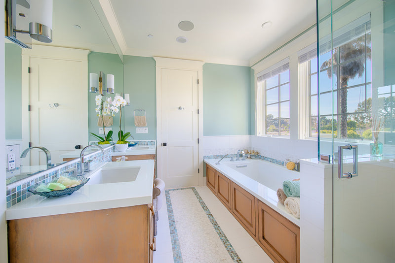 Mosaic Accented Bathroom