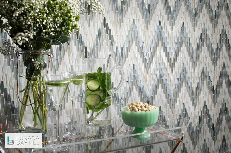 Wall with Textile Bargello pattern in Flannel by Lunada Bay Tile